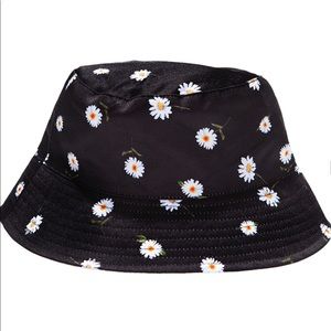 Alice + Olivia Reversible Bucket Hat